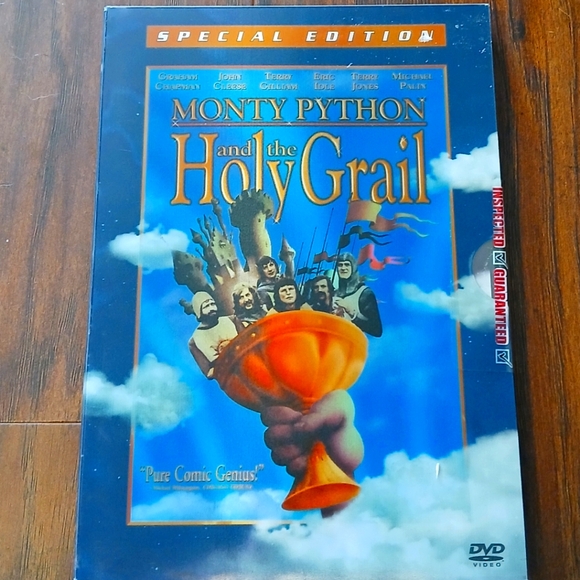 MONTY PYTHON AND THE HOLY GRAIL Special Edition on DVD - Picture 1 of 2